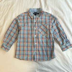 Tommy Hilfiger Boy’s Long Sleeve button down Size 4